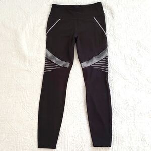 Avia Woman’s Active Performance Black & White Leggings/Size M(8-10)